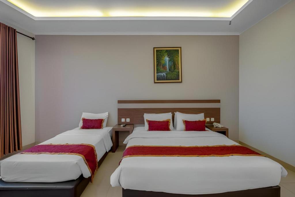 Raffleshom Hotel Bandung Exterior foto